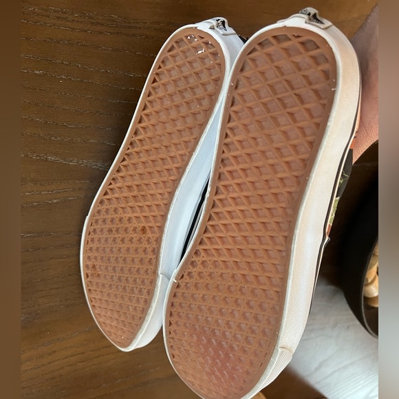 Vans Special Edition Disney’s Jungle book themed Vans - Picture 8 of 8